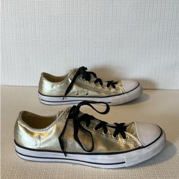Converse man/woman metallic gold, size 10 Man/12 Woman. - Picture 1 of 8